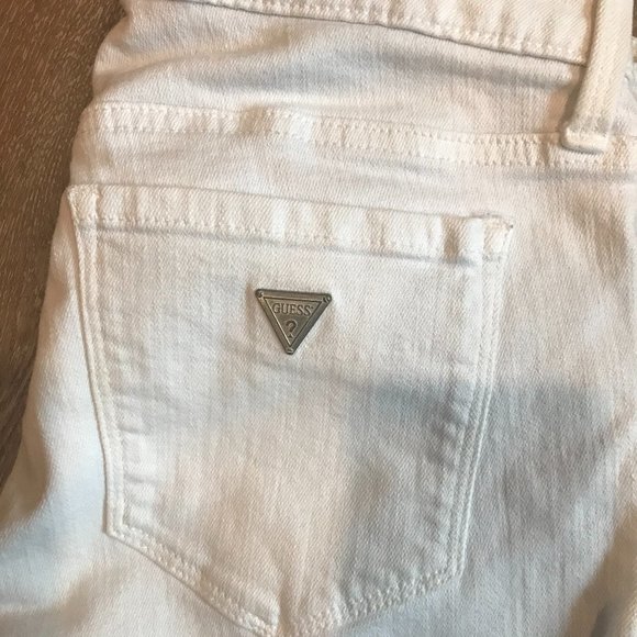 White Guess Jeans - Picture 3 of 3